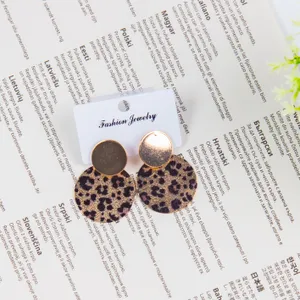 "Chic Earrings: Elevate Your Style with Captivating Designs"